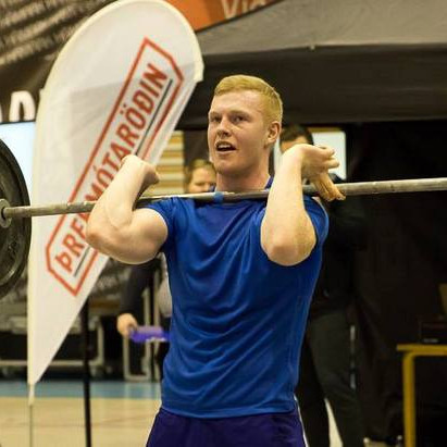 Ægir Björn með nokkur kílóin á stönginni. Mynd: Þrekmótaröðin.