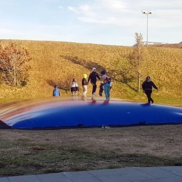 Fjör á ærslabelgnum. Aðsendar myndir.