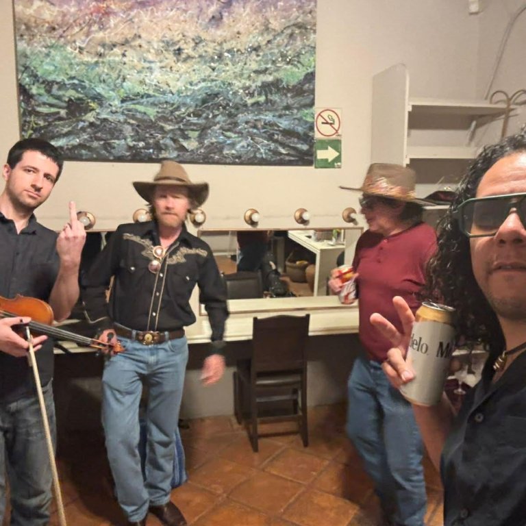 Andri&FarmerJohn. AÐSENDAR MYNDIR