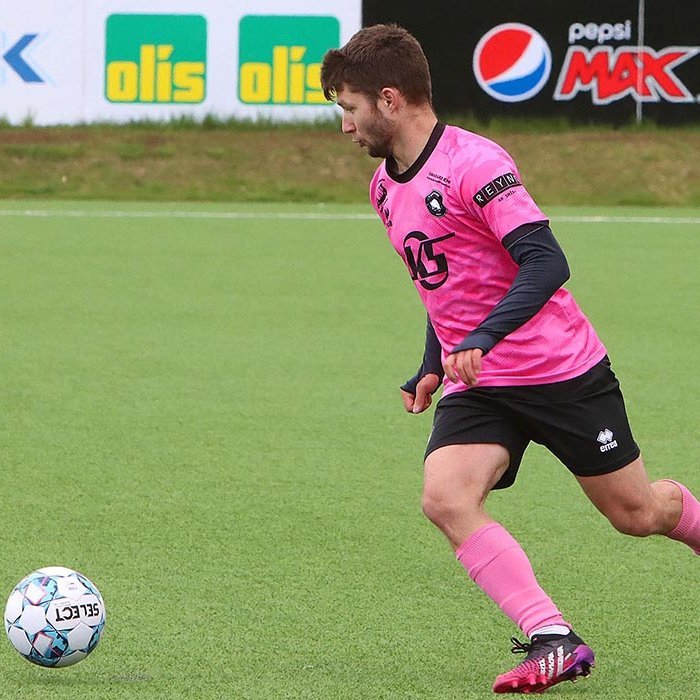 Ante Marcic gerði fyrra mark Kormáks/Hvatar í gærkvöldi. Hér er hann á ferðinni á Sauðárkróksvelli fyrr í sumar. MYND: ÓAB