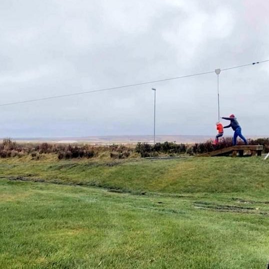 Þessi skemmtilega aparóla á efalaust eftir að gleðja marga í framtíðinni. Mynd: Díana Hreinsdóttir.