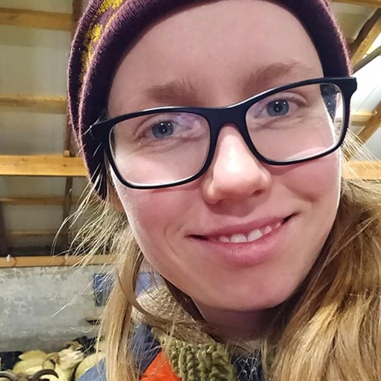 Karen í vinnunni í Víkum. AÐSEND MYND