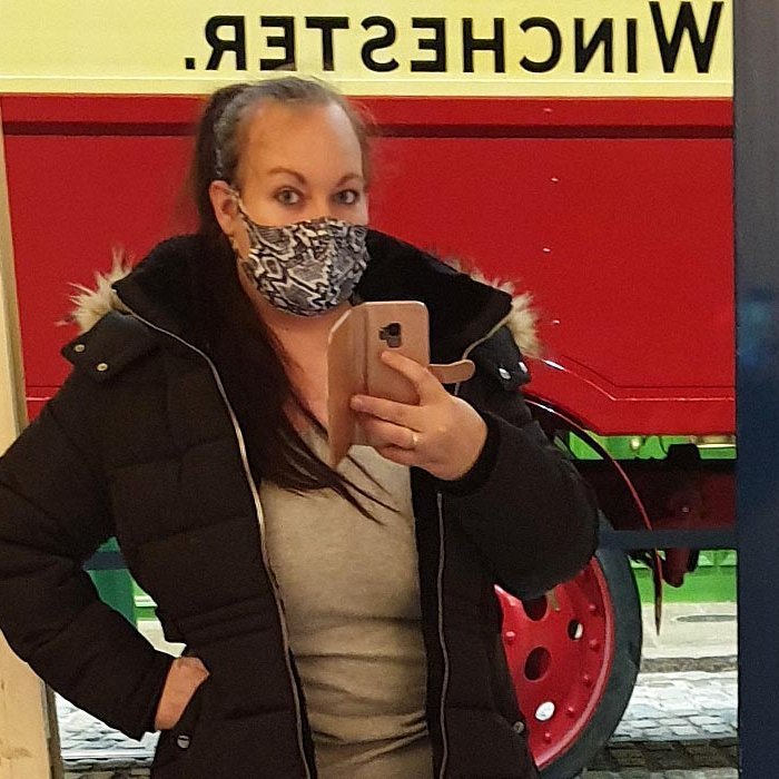 Katrín Lilja til í tuskið á enskri grund. AÐSEND MYND