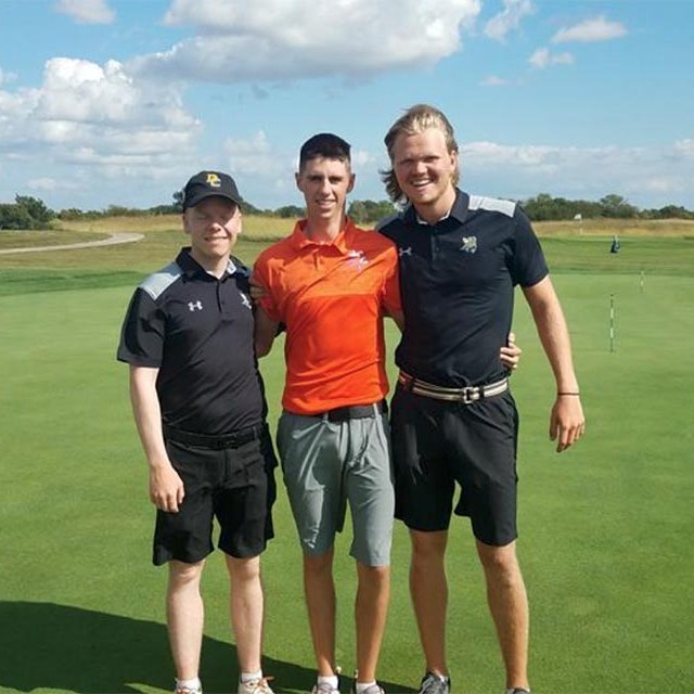 Arnar Geir (fyrir miðju) ásamt félögum sínum. MYND AF NETINU