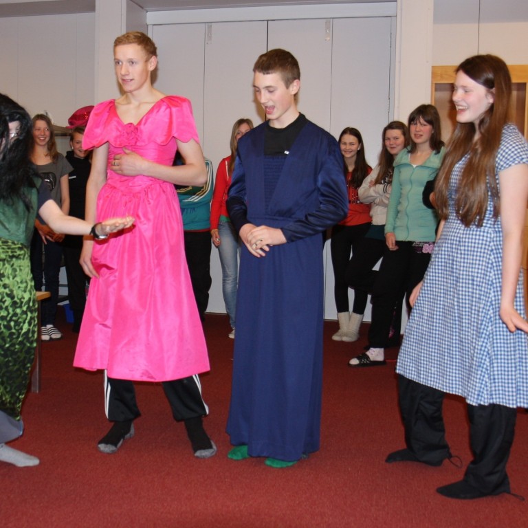 Slappaðu af á árshátíð eldri nemenda Varmahlíðarskóla