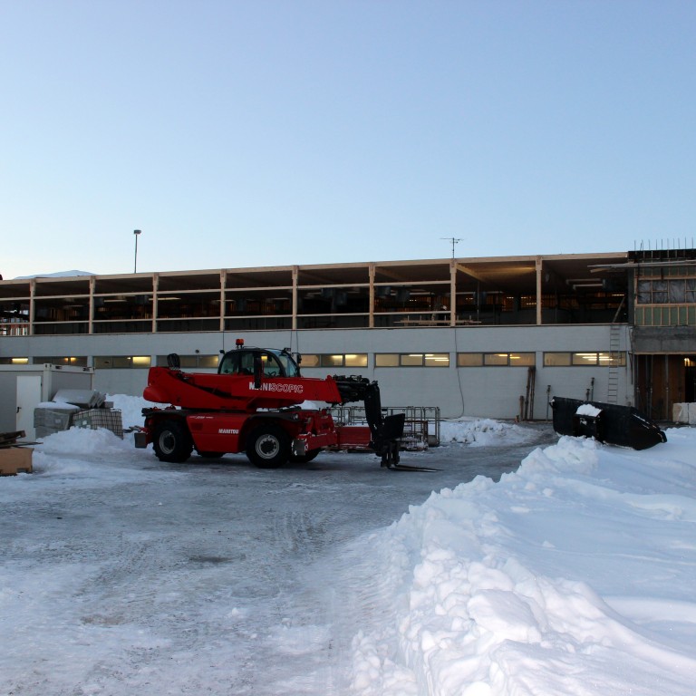 Skólasetningu Árskóla frestað