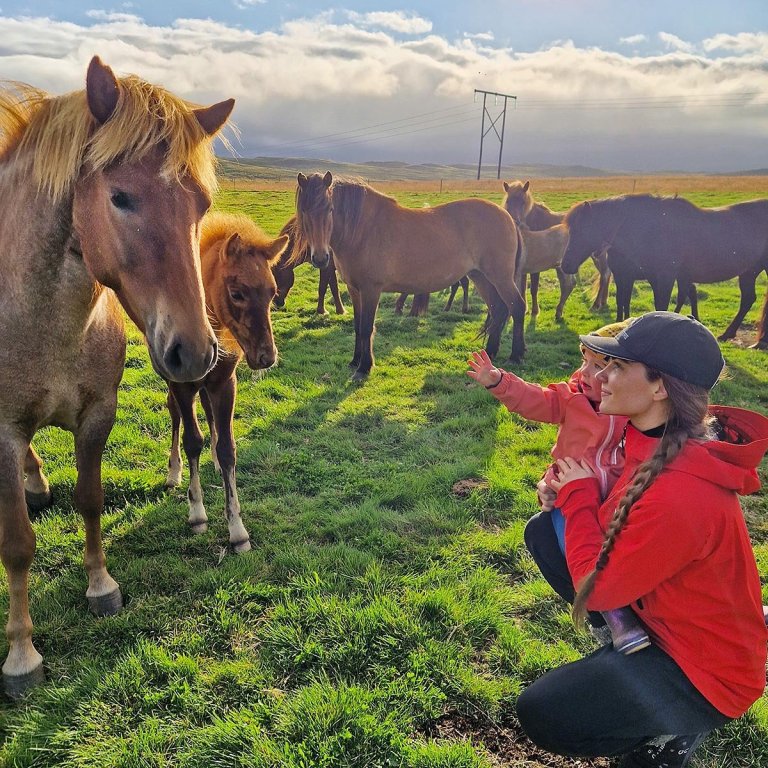 Nína úti í náttúrunni. MYND AÐSEND