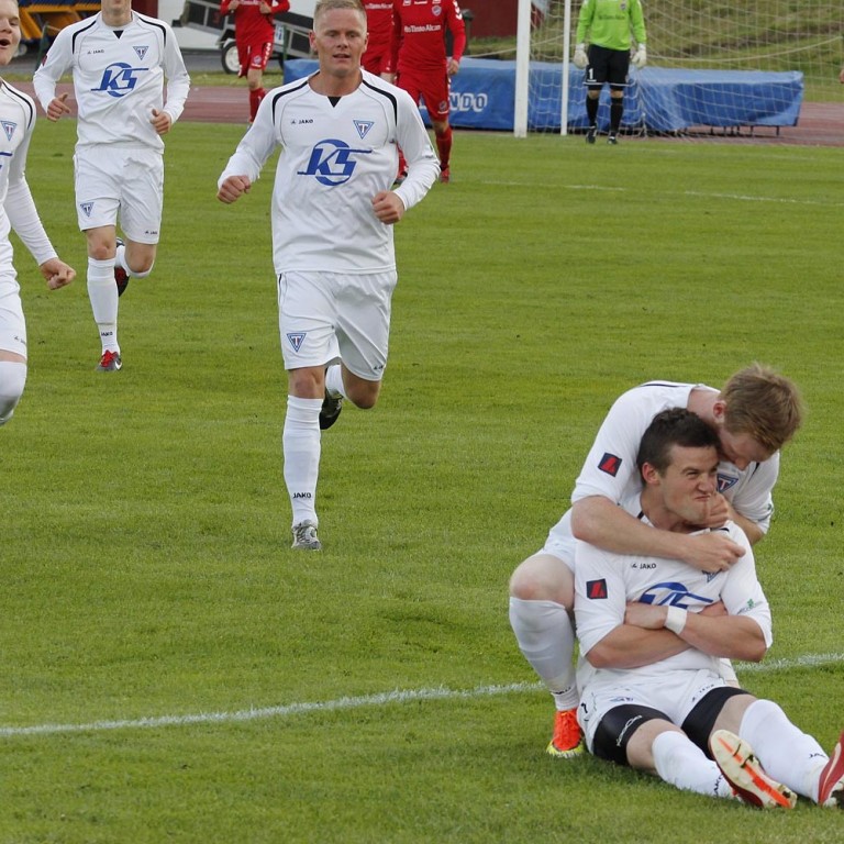 Þrumufleygur Elvars tryggði Tindastólsmönnum rennblaut þrjú stig