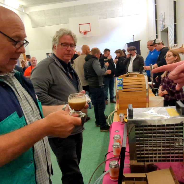 Það var margt um manninn sl. helgi á Bjórhátíðinni. Myndir aðsendar