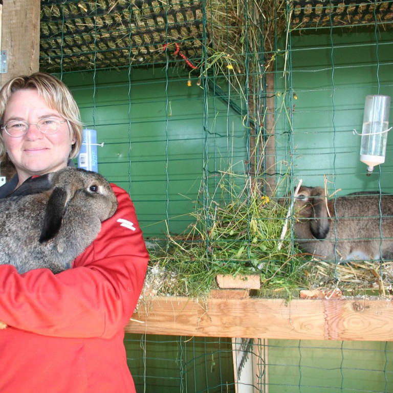 Birgit Kositzke kanínubóndi á Syðri-Kárastöðum. Ljósm./KSE.