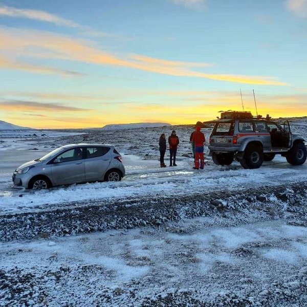 Vel gekk að komast til ferðamannanna og var þeim fylgt á leið til byggða. Mynd: Frá Björg­un­ar­fé­laginu Blöndu
