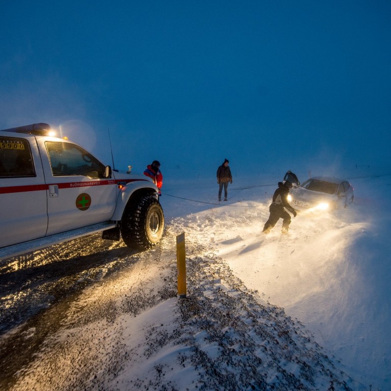 Nú er úti veður vont