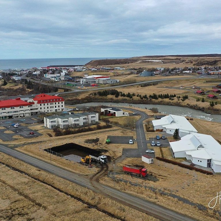 Séð yfir byggingarsvæðið og Blönduós. MYND: HÖSKULDUR BIRKIR ERLINGSSON