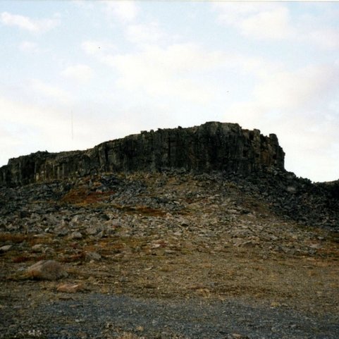 Lokaáfangi uppbyggingar við Borgarvirki var eitt þeirra verkefna sem fékk úthlutað styrk úr verkefnaáætlun Landsáætlunar 2020-2022. Mynd:Wikipedia.org