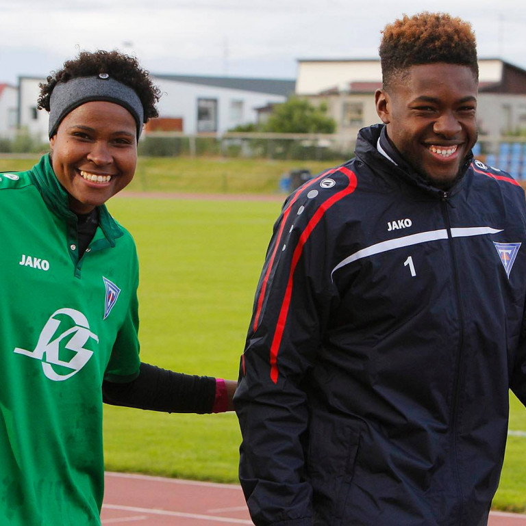 Brentton ásamt Önu Lúciu sem varði mark kvennaliðs Tindastóls tvö síðustu sumur. MYND: ÓAB