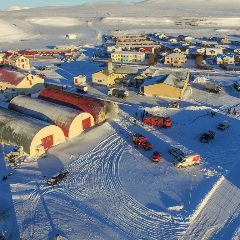 Slökkvistarf gekk greiðlega og tók um tvo tíma. Myndir: Róbert Daníel Jónsson.