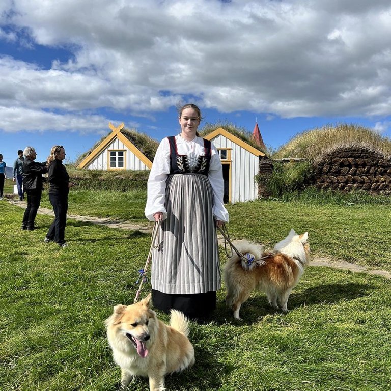 Mark Watson deginum og Degi íslenska fjárhundsins er fagnað samiginlega í Byggðasafninu. MYND: BSK