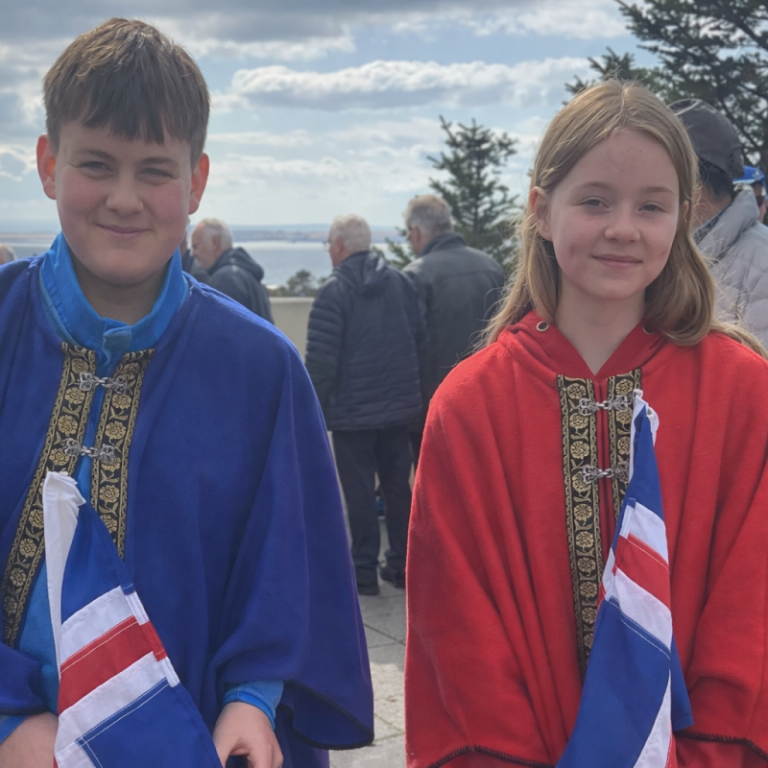 Vetur konungur og Sumardísin. Mynd:hunathing.is