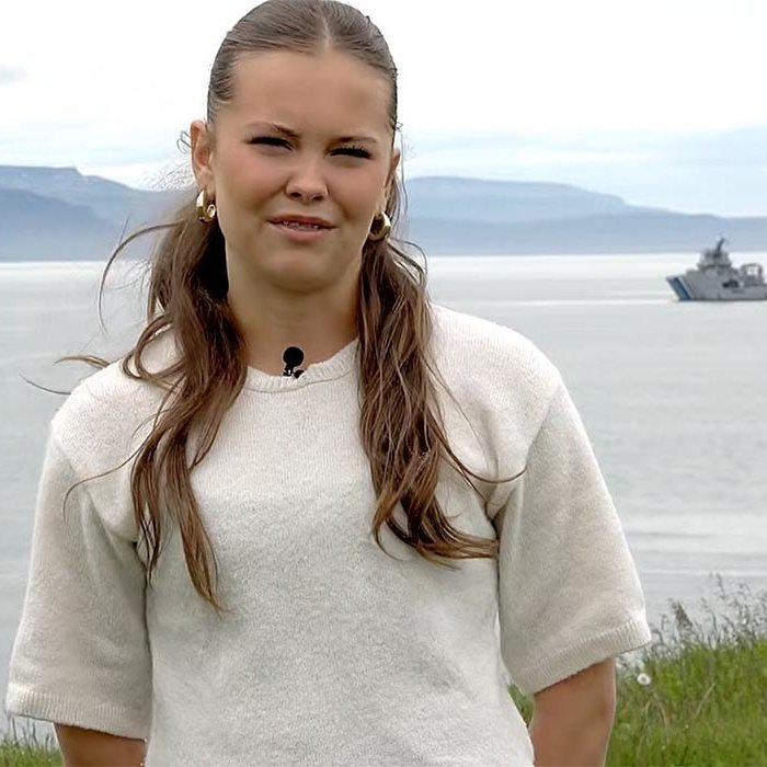 Skjáskot úr myndbandinu þar sem Dagmar Helga svarar.