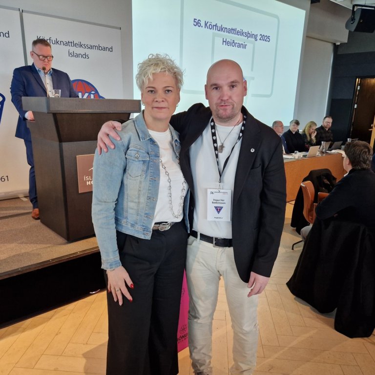Dagur Þór ásamt Guðbjörgu Norðfjörð Elíasdóttur sem víkur úr sæti formanns KKÍ. Mynd kki.is