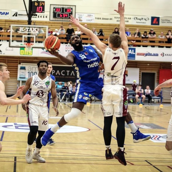 Danero Thomas á móti Stólum í undanúrslitum. Mynd: Hjalti Árna.