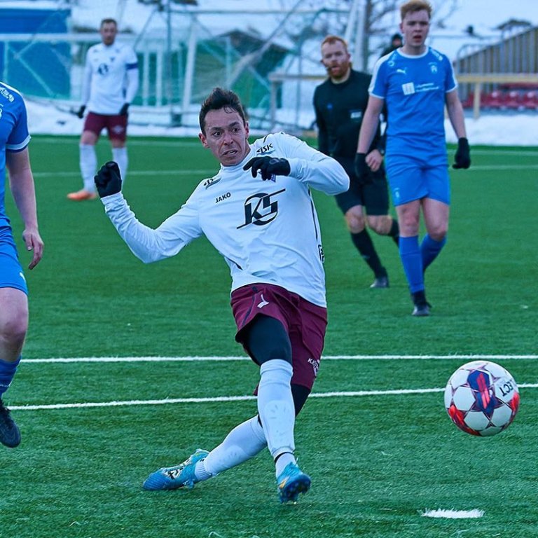 David Bercedo gerir eitt af fimm mörkum sínum í leiknum. MYND: SIGURÐUR INGI