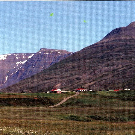 Mynd: Djúpidalur 17. júlí 2007. Sér inn á hlíðar Akradals þar sem fjallið Fagrahlíð lokar sýn. Svartaskál og niður úr henni gengur Svörtuskálargil. Grjótárgil og Grjótárdalur ganga til hægri inn í Akrafjallið. Þar byrjar Akradalur og Selhnjúkinn ber við loft vinstra megin gilsins. Mynd og myndatexti: Byggðasaga Skagafjarðar 4. bindi bl. 200.