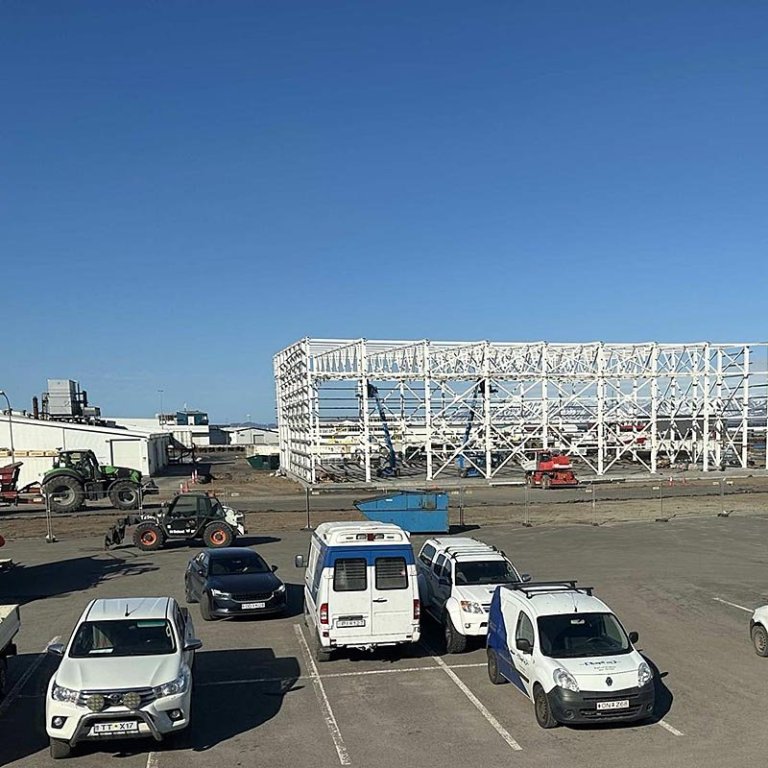 Séð yfir athafnasvæði Dögunar og nýbygginguna. MYND: ÓAB