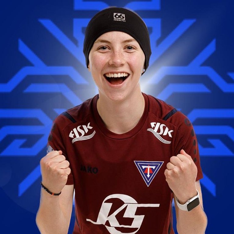 Elísa Bríet alveg eldhress. MYND AF NETINU