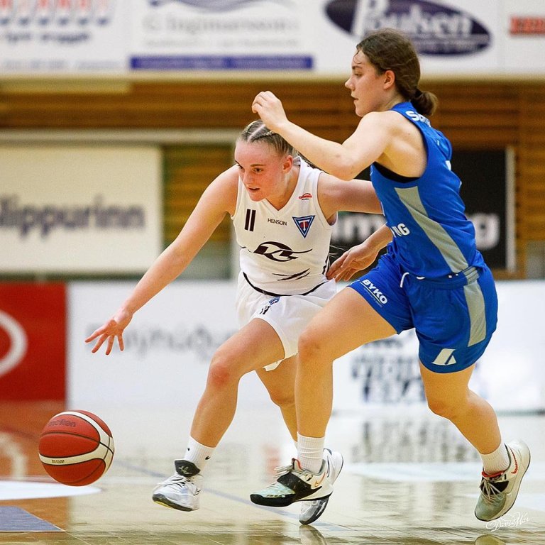 Eva Rún var með 13 stig, sex fráköst og fimm stoðsendingar í gær. MYND: DAVÍÐ MÁR