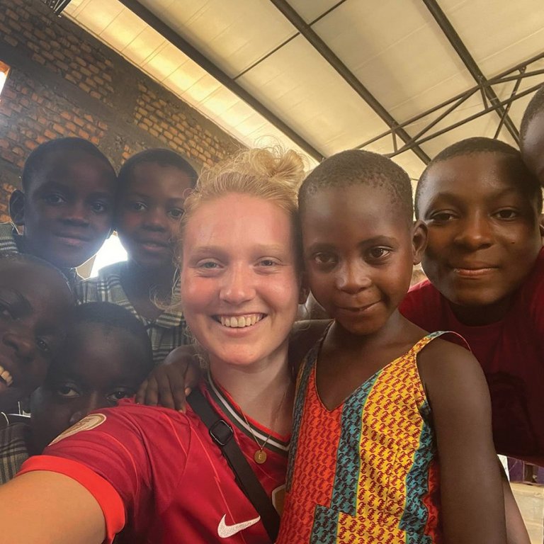 Allir mjög spenntir að vera með á myndinni. MYNDIR AÐSENDAR