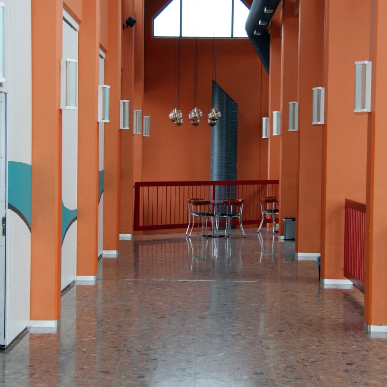 Tómlegt skólahúsnæði