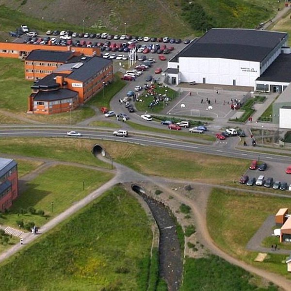 Séð yfir skólasvæði Fjölbrautaskóla Norðurlands vestra.