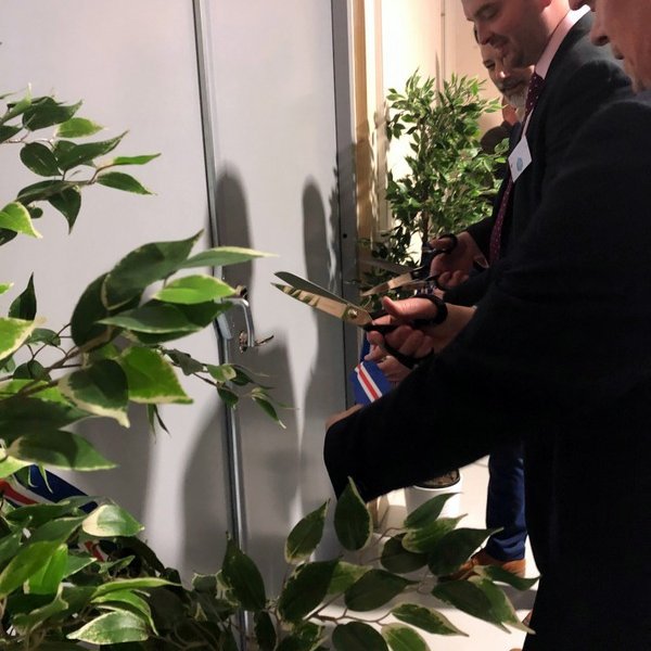 Björn Brynjúlfsson, Ásmundur Einar Daðason, Antoine Gaury og Valdimar O. Hermannsson klippa á borðann. Mynd: Lee Ann Maginnis.