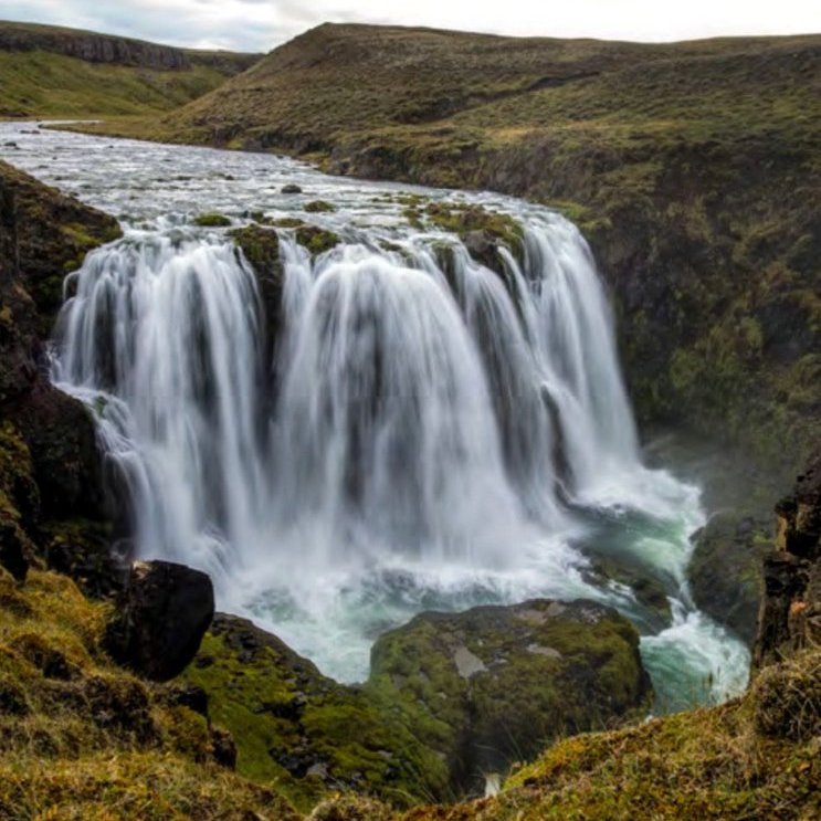 Fossinn Freyðandi í Vatnsdalsá. Ljósmynd: Róbert Daníel Jónsson