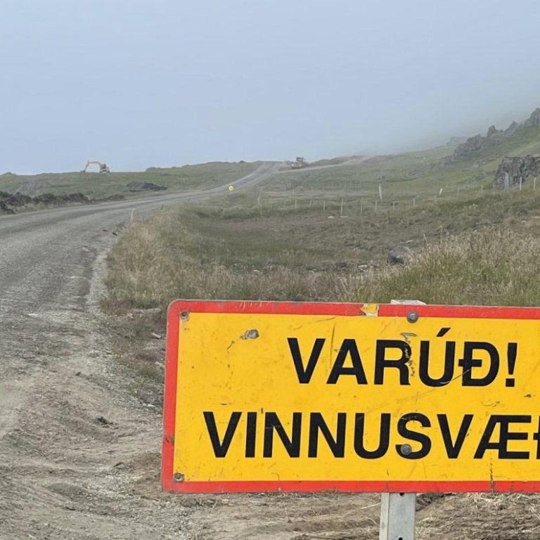 Enn á eftir að taka í gegn 60 km af Vatnsnesvegi þegar þessum framkvæmdum er lokið. MYND AF HÚNAÞING.IS