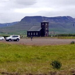 Á Þingeyrum. Mynd: Páll Jakob Líndal. Skjáskot úr Tillögu að deiliskipulagi Þingeyraklausturskirkju.