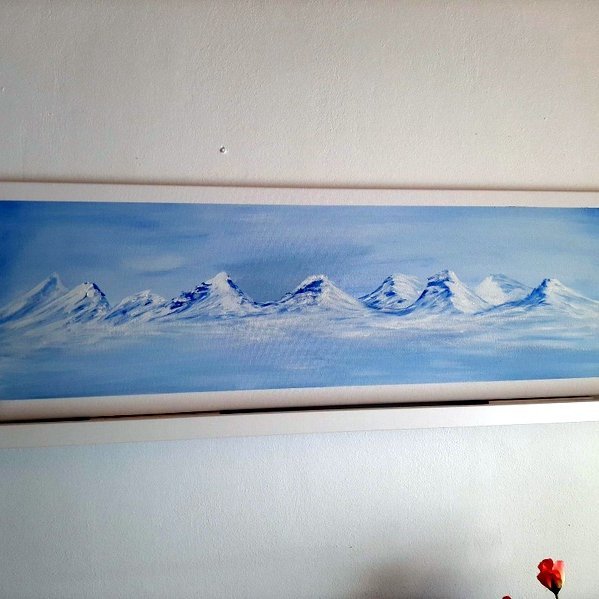 Meðfylgjandi mynd er á sýningu Ástu Bryndísar í Gallerú Hún. Mynd: FB Húnabúð.