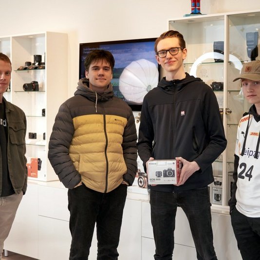 Sigurvegarar Gamanmyndahátíðar Flateyrar. Aðsend mynd.