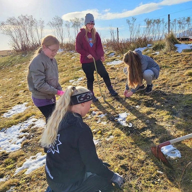 Frá gróðursetningu á svæði Neista. MYND: VEFUR GAV