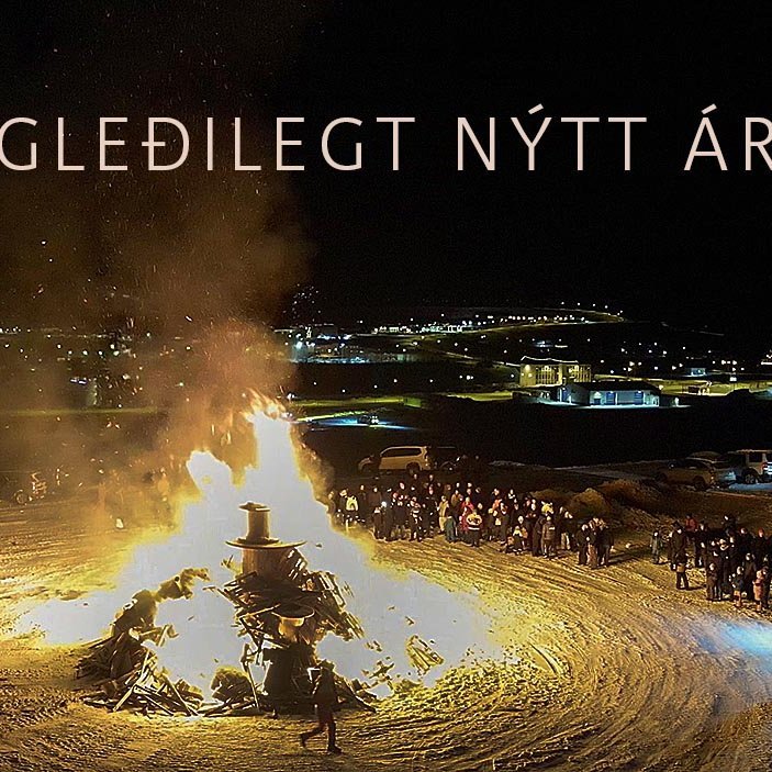 Frá áramótabrennu á Blönduósi fyrr í kvöld. MYND: RÓBERT DANÍEL JÓNSSON