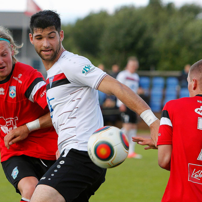 Greg Conrad var betri en enginn í dag en kappinn gerði tvö mörk í góðum sigri Stólanna. Hér er hann í leik gegn Aftureldingu fyrr í sumar.  MYND: ÓAB