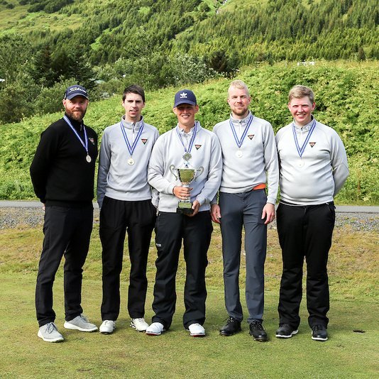Andri Þór Árnason, Arnar Geir Hjartarson, Atli Freyr Rafnsson, Ingvi Óskarsson og Hákon Ingi Rafnsson. Mynd af golf.is.