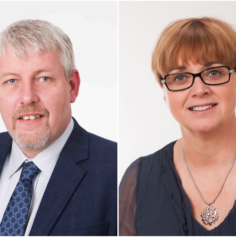 Gunnsteinn Björnsson, formaður samstarfsnefndar Svf. Skagafjarðar og Akrahrepps og sveitarstjórnarfulltrúi Svf. Skagafirði, og Gréta Sjöfn Guðmundsdóttir, fulltrúi Svf. Skagafjarðar í samstarfsnefnd og sveitarstjórnarfulltrúi Svf. Skagafirði.