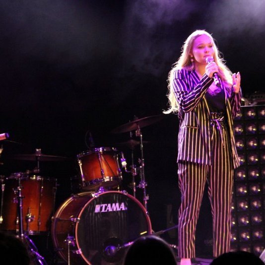 Helena Árnadóttir stóð uppi sem sigurvegari í Söngkeppni NFNV í gær. Mynd: FB-síða FNV.