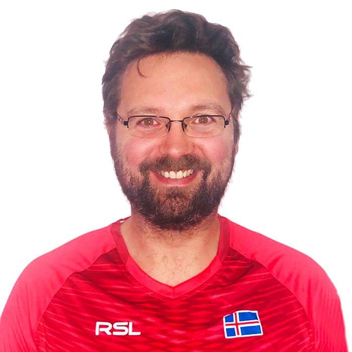 Helgi Jóhannesson badmintonþjálfari. MYND AF NETINU
