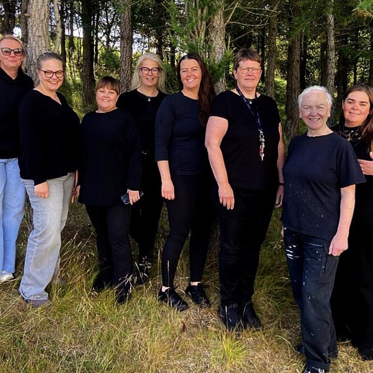 Á myndinni eru frá vinstri: Helga Sig, Guðrún Helga, Helga Rós, Helga Rós, Helga Rósa, Helga Þorbjörg, Þuríður Helga og Helga Sjöfn. MYND: VARMAHLÍÐARSKÓLI