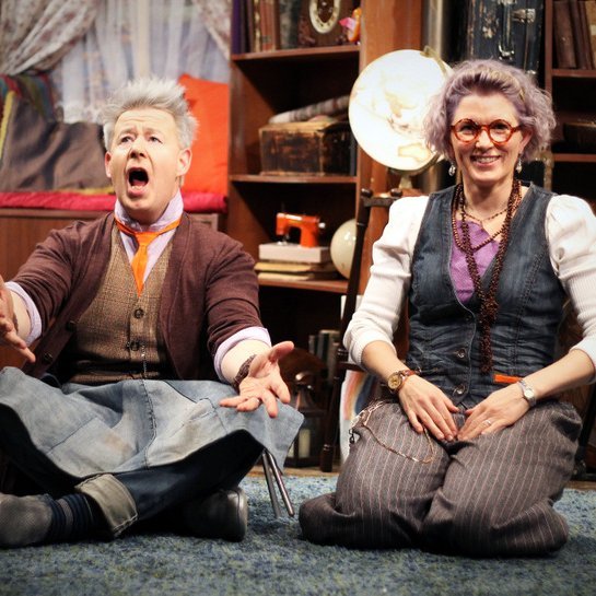 Aðalleikararnir og handritshöfundarnir í hlutverkum sínum.
 Ljósmyndari: Rakel Hinriksdóttir, N4