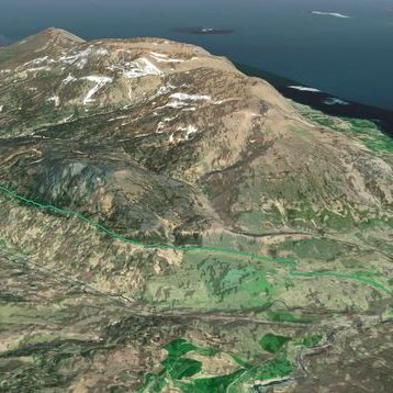 Gula línan sýnir hvar Hróarsgötur liggja. Mynd af Visitskagafjordur.is