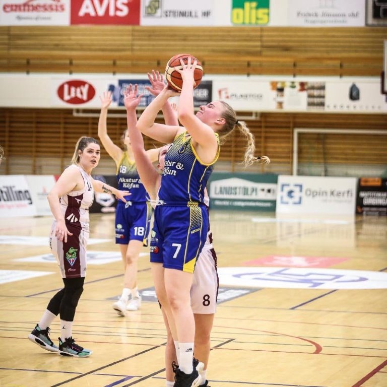 Hulda Ósk var illviðráðanleg í liði Fjölnis í gær og gerði 31 stig. MYND: HJALTI ÁRNA